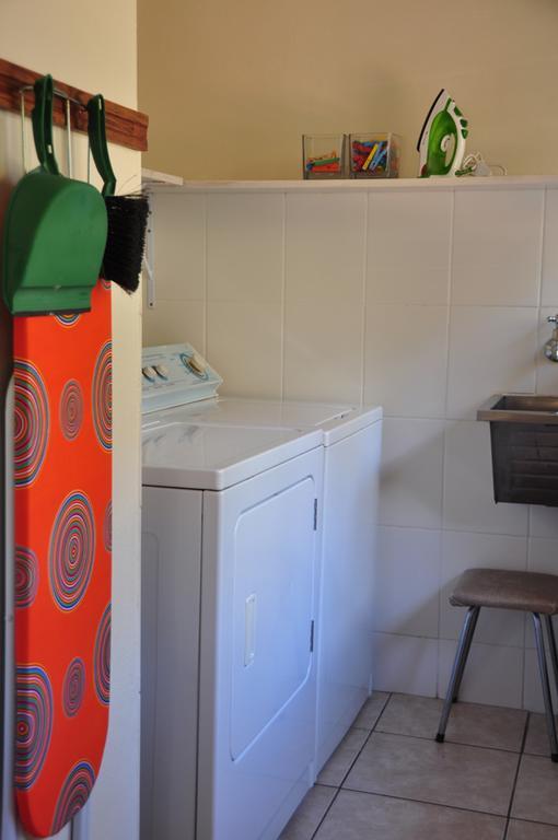 Kierie Kwaak Self Catering Villa Stellenbosch Bagian luar foto