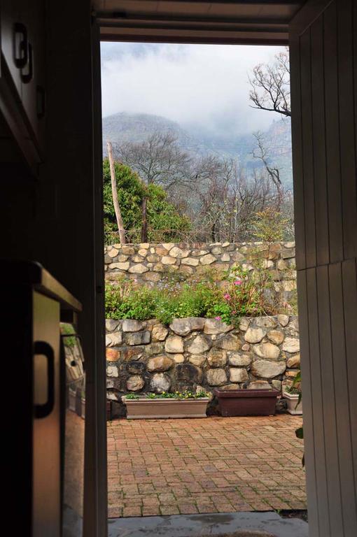 Kierie Kwaak Self Catering Villa Stellenbosch Bagian luar foto